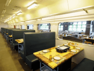高鐵餐車